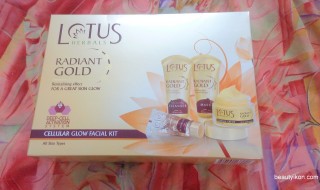 Lotus Herbals Radiant Gold Cellular Glow Facial Kit (3)